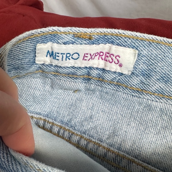 Metro Express high waisted Jean Shorts - Picture 3 of 6